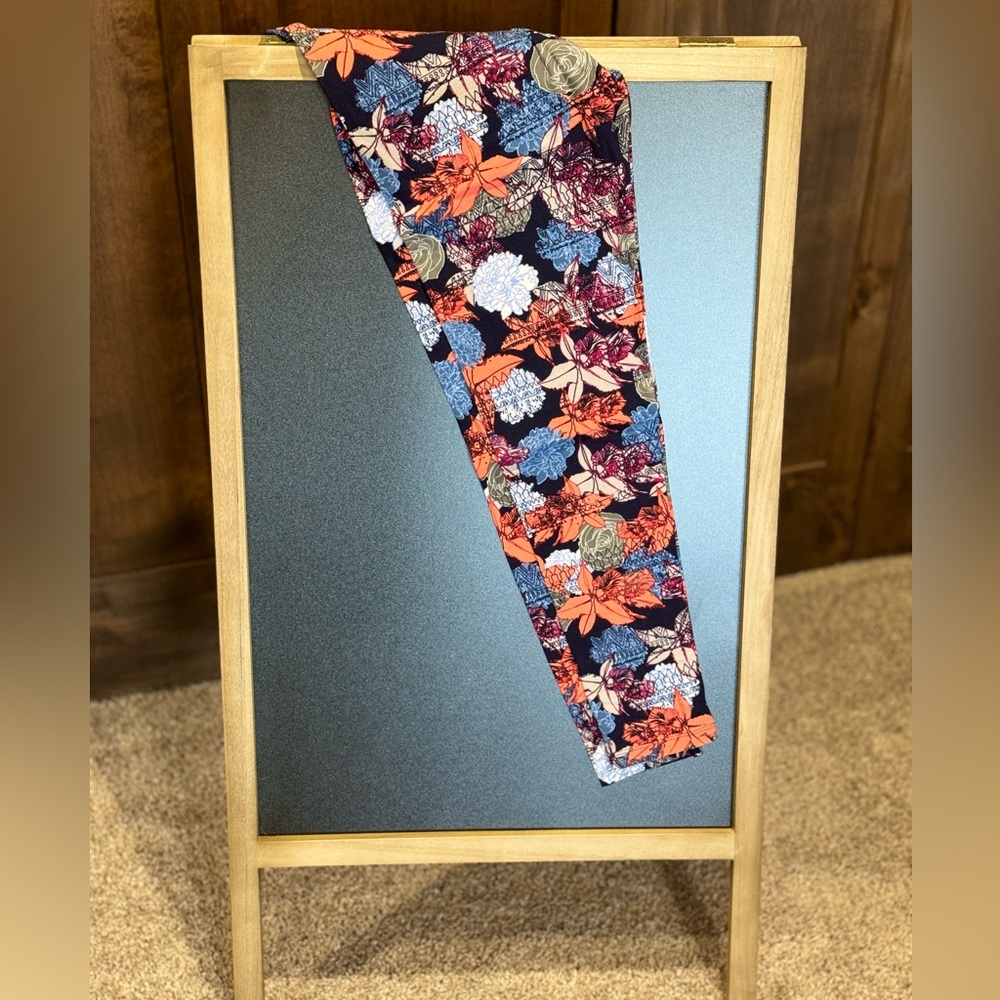 NWOT LuLaRoe leggings TC